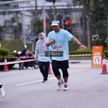 Runner Photo 3704191