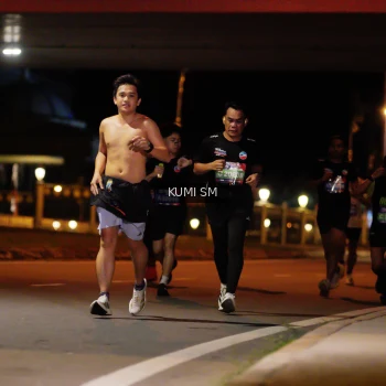 Runner Photo 3704198