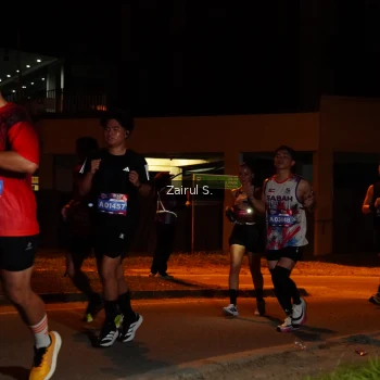 Runner Photo 3704210