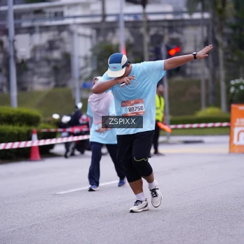 Runner Photo 3704224