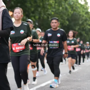 Runner Photo 3704272