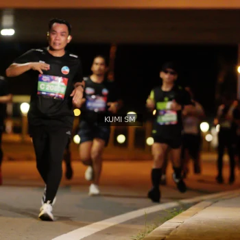 Runner Photo 3704273