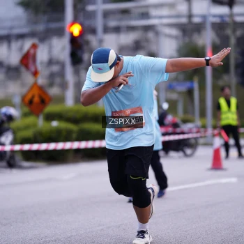 Runner Photo 3704297