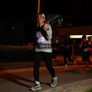 Runner Photo 3704299