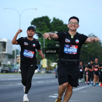 Runner Photo 3704317