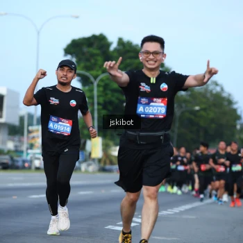 Runner Photo 3704327