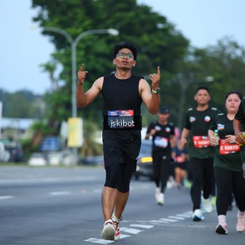 Runner Photo 3704355