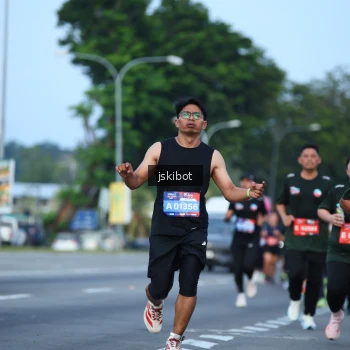 Runner Photo 3704363