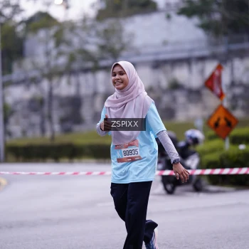 Runner Photo 3704374