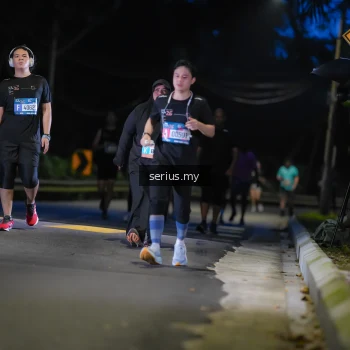 Runner Photo 3704376