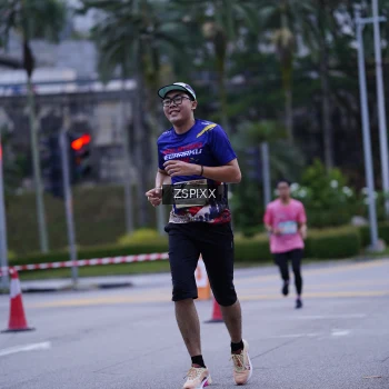 Runner Photo 3704392