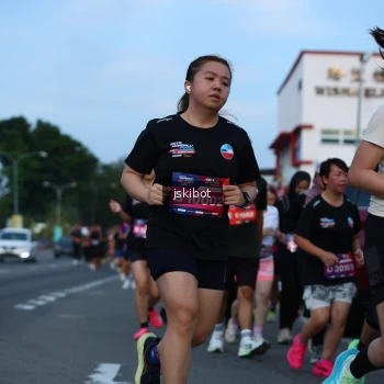Runner Photo 3704408