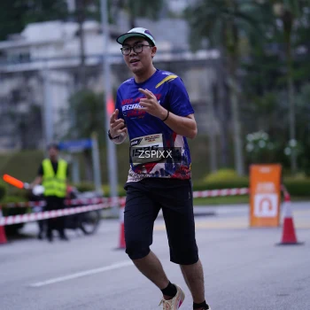 Runner Photo 3704438