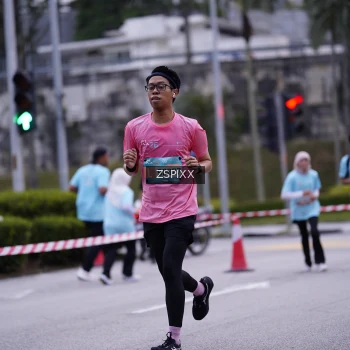 Runner Photo 3704447