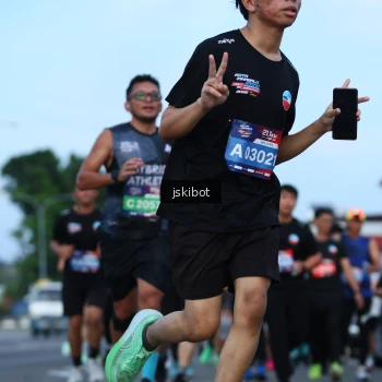 Runner Photo 3704468