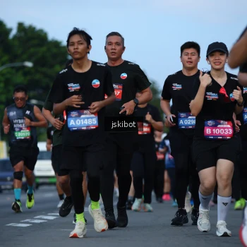 Runner Photo 3704506
