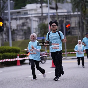 Runner Photo 3704528