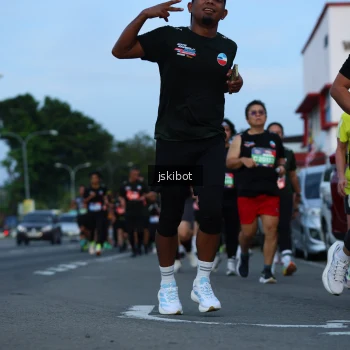 Runner Photo 3704550