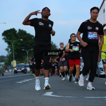 Runner Photo 3704568