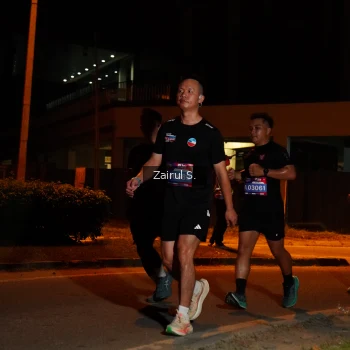 Runner Photo 3704573