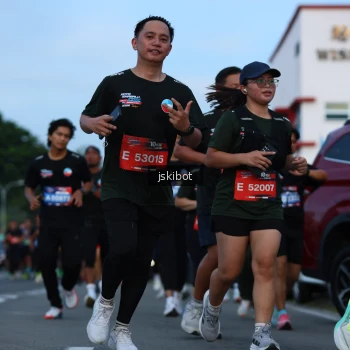 Runner Photo 3704583