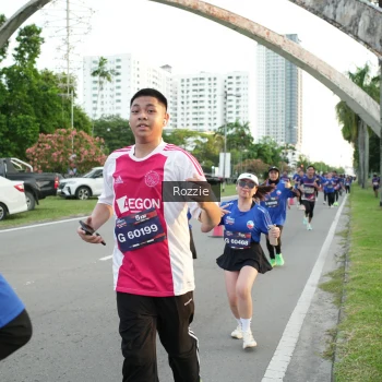 Runner Photo 3704588