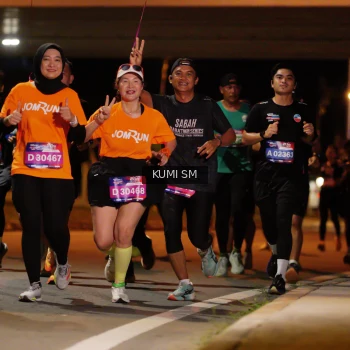 Runner Photo 3704594