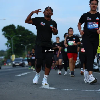 Runner Photo 3704598