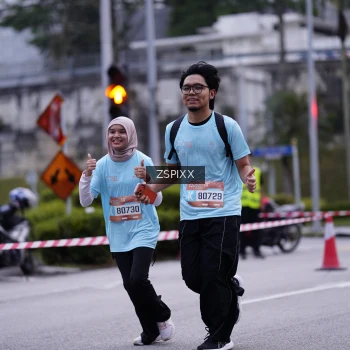 Runner Photo 3704602