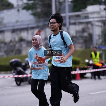 Runner Photo 3704610