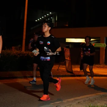 Runner Photo 3704615