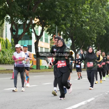 Runner Photo 3704637