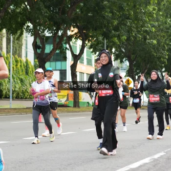 Runner Photo 3704650