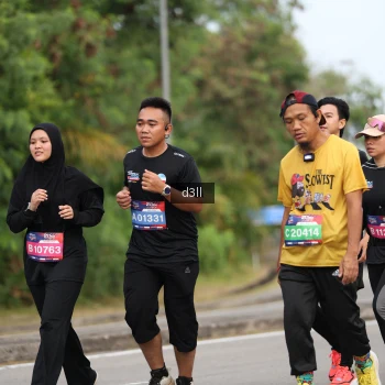 Runner Photo 3704657