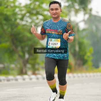 Runner Photo 3704677