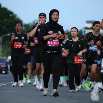 Runner Photo 3704679