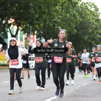 Runner Photo 3704681