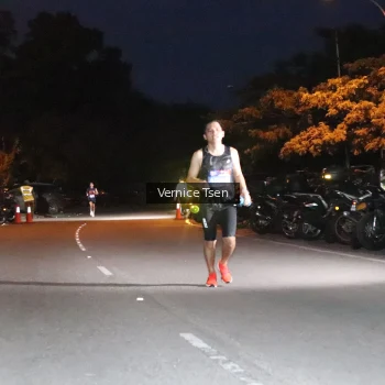 Runner Photo 3704682