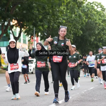 Runner Photo 3704688