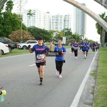 Runner Photo 3704696