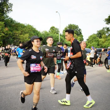 Runner Photo 3704711