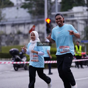 Runner Photo 3704713