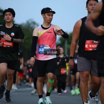 Runner Photo 3704718