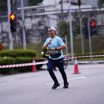 Runner Photo 3704728