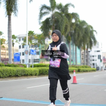 Runner Photo 3704761