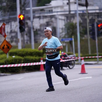 Runner Photo 3704763