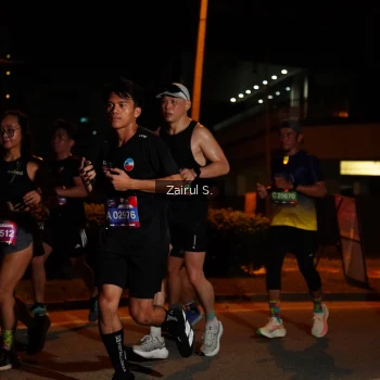 Runner Photo 3704770