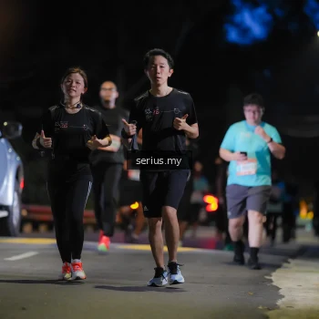 Runner Photo 3704773