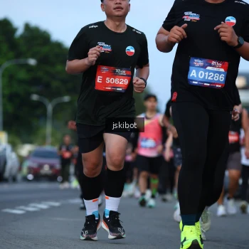 Runner Photo 3704776