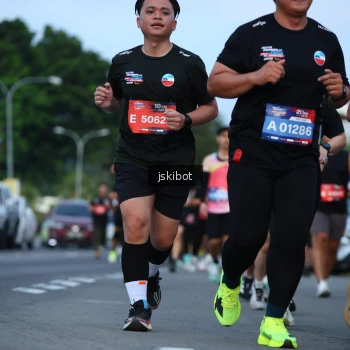 Runner Photo 3704789